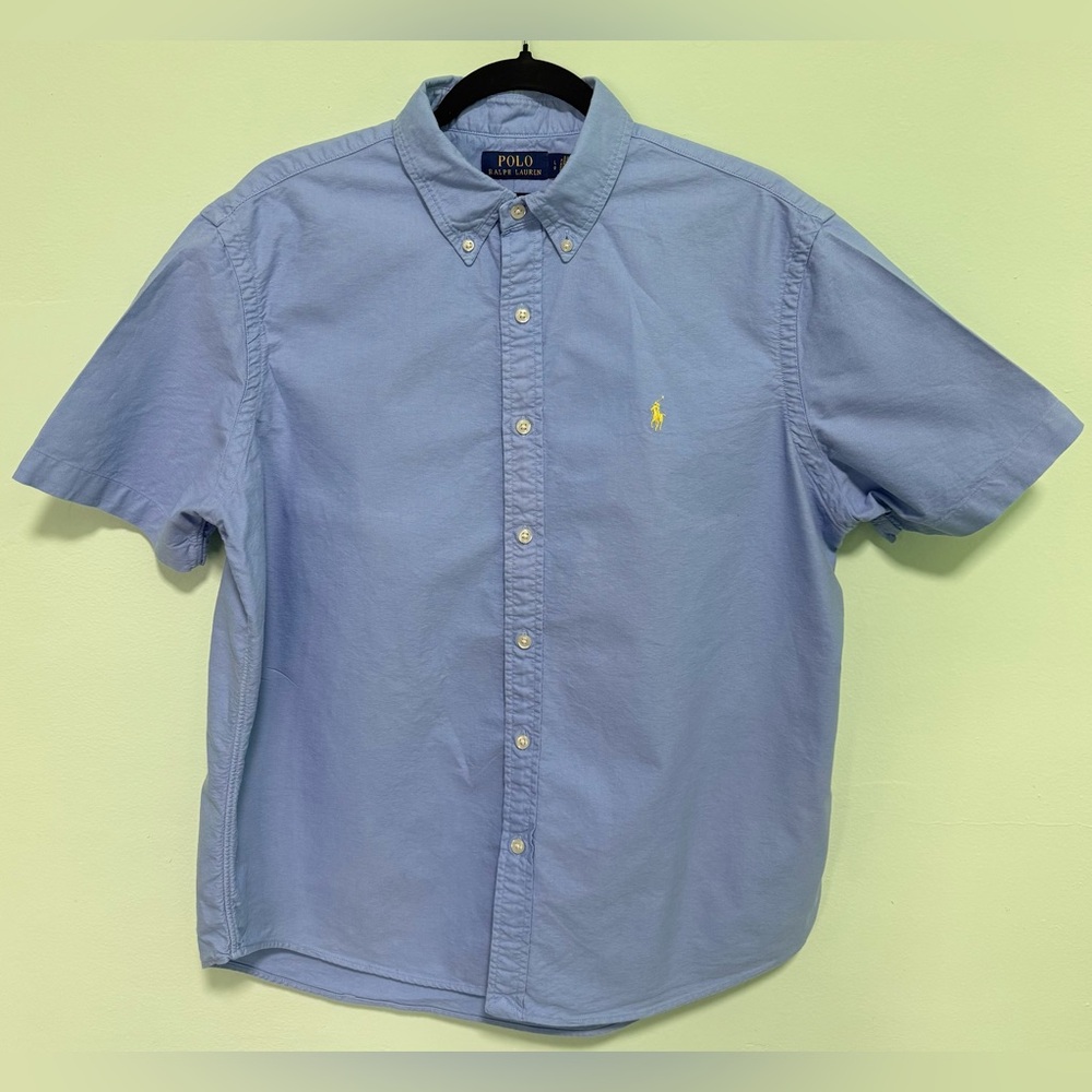 Polo Ralph Lauren

Size L

Yellow